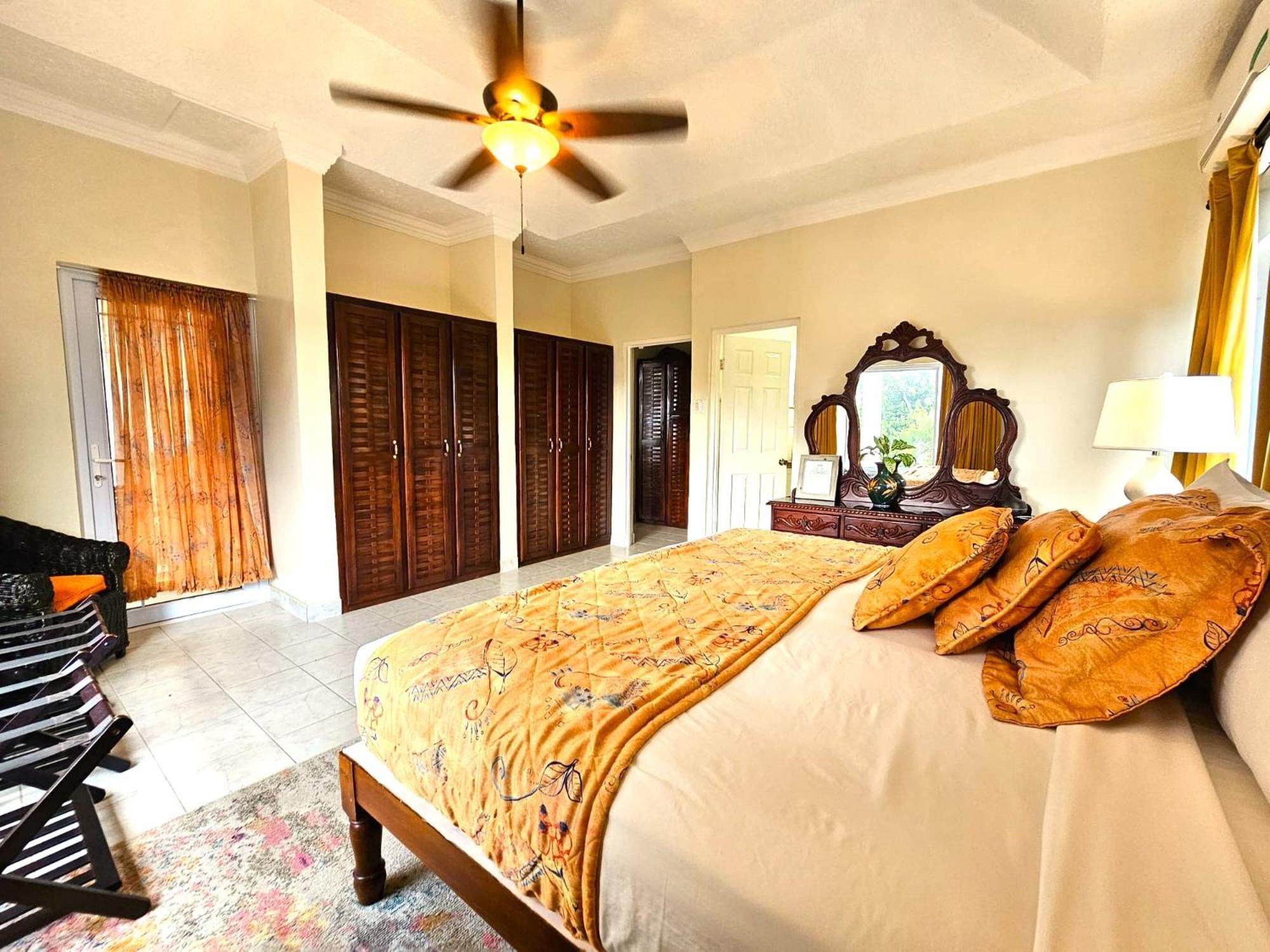 Mais Oui Villa ديسكفري باي المظهر الخارجي الصورة